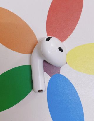 Apple AirPods 4 (ANC) Blancos