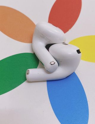 Apple AirPods 4 (ANC) Blancos