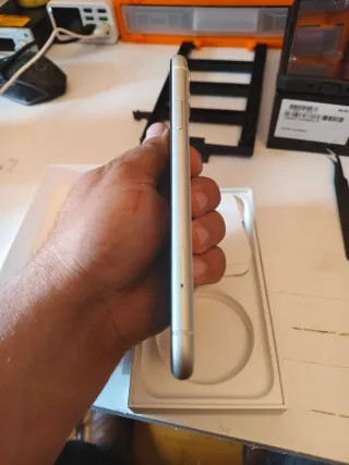 iPhone 11 Bianco - 128GB - PER RICAMBI / SMONTAGGIO