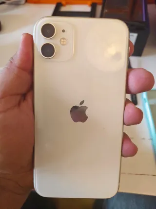 iPhone 11 Bianco - 128GB - PER RICAMBI / SMONTAGGIO