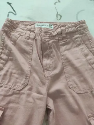 Pantalones de mujer cargo Stradivarius rosas