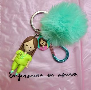 Llavero Enfermera con Pompón Verde