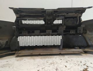 Paragolpes delantero dacia 620229493r logan 528841