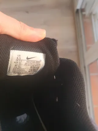 Zapatillas Nike Reax 8 TR Mesh Negras Doradas