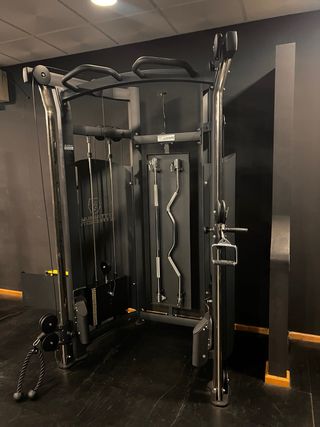 EQUIPAMIENTO COMPLETO DE GIMNASIO