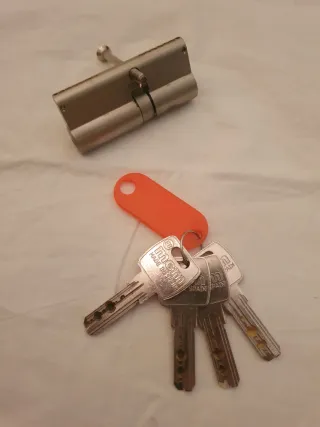 Bombín de seguridad para puerta