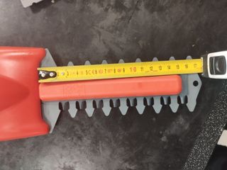 Tagliasiepi a batteria WOLF Garten SB800