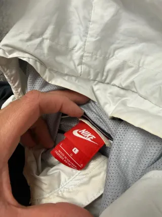 ¡¡OFERTA! Talla L Chaqueta Nike Málaga Impermeable