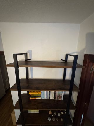 Estantería Metálica y Madera