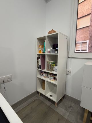 Estantería Nórdica Blanca y Madera. Estilo nordico