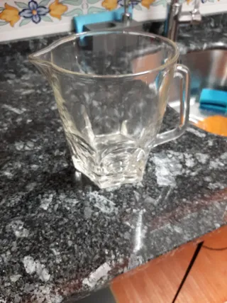 Jarra de cristal labrada