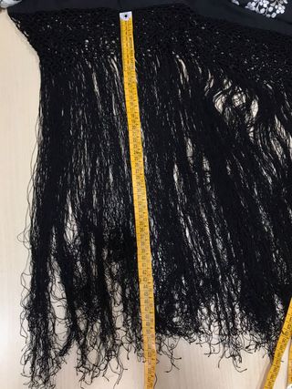 Mantón de Manila bordado