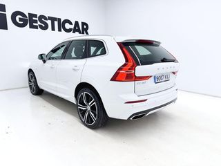 Volvo XC60 2.0 T8 AWD R-Design Auto