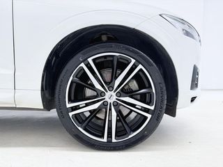 Volvo XC60 2.0 T8 AWD R-Design Auto