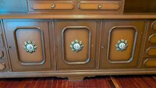 Mueble de comedor de madera. GRATIS