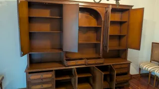 Mueble de comedor de madera. GRATIS