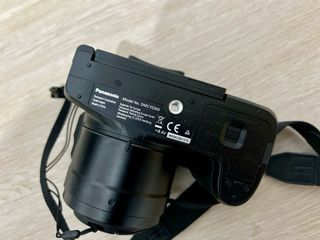 Cámara Panasonic Lumix DMC-FZ300 Negra