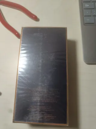 Perfume Dolce & Gabbana Negro y Dorado