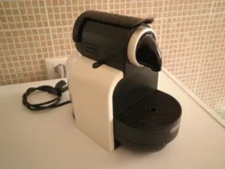 Macchina Caffè Nespresso essenza