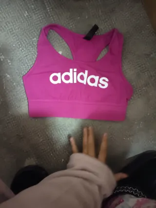 Top deportivo Adidas niña rosa