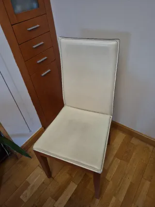 Sillas (4)comedor polipiel blanco, madera cerezo