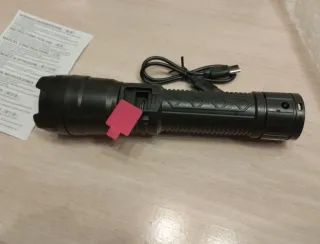 Linterna LED Táctica Zoom