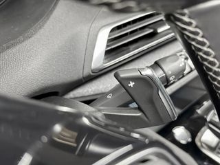 Peugeot 3008 225 e-EAT8 Allure