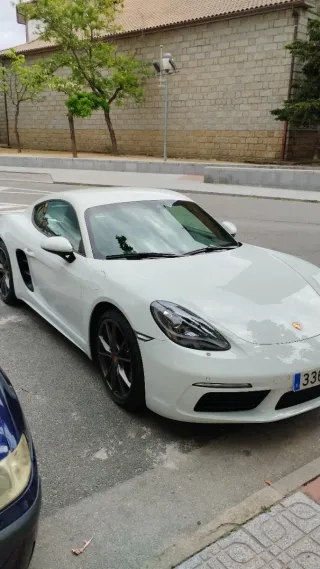 Porsche 718 Cayman 2019