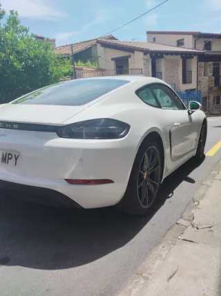 Porsche 718 Cayman 2019