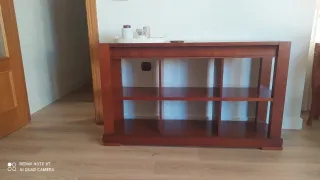 Aparador de salón de madera