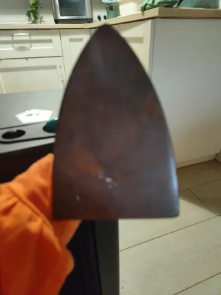 Plancha de hierro antigua