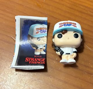 Funko Pop! Dustin Thinking Cap