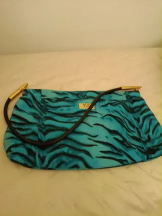 Falda y bolso estampado cebra