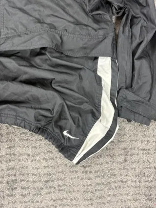 ¡¡OFERTA!! Talla L Cortavientos Nike Vintage Negro