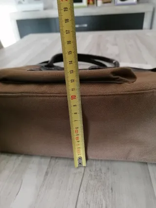 Bolso Maletín Beige y Marrón nuevo.