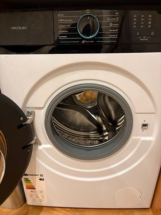Lavadora Cecotec 6-7 meses uso