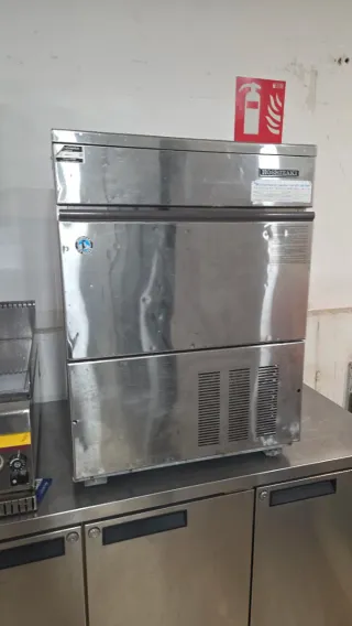 Máquina de hielo cubitos