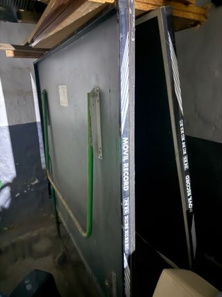 Mesa de Ping Pong Plegable en persona