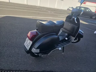 Vespa PX IRIS 200CC Scooter