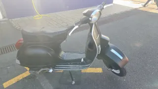 Vespa PX IRIS 200CC Scooter