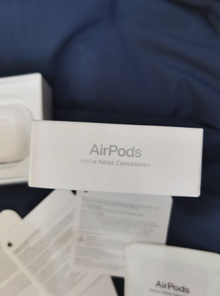 AirPods 4 ANC casi nuevos