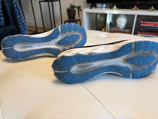 Asics Novablast Talla 45.5