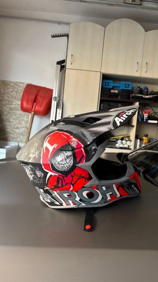 Airoh Wraap Alien Red Matt