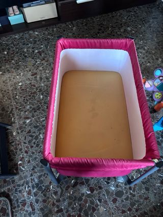 Minicuna para bebé color fucsia