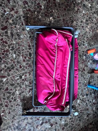 Minicuna para bebé color fucsia