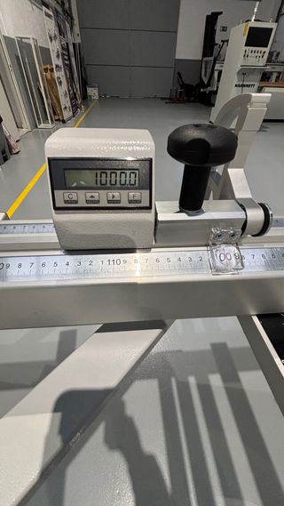 Escuadradora KDT KS 132-K