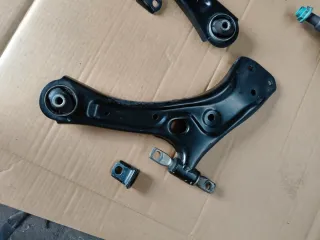 Brazos Suspensión BYD Seal U Dm-i