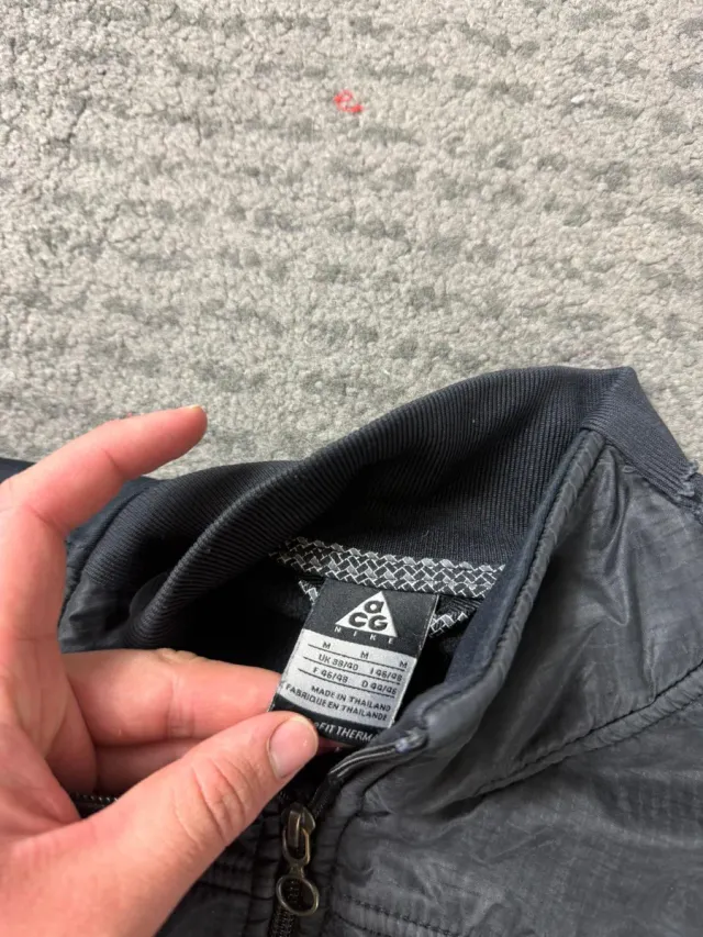 ¡¡OFERTA!! Talla M Chaqueta Nike ACG Negra