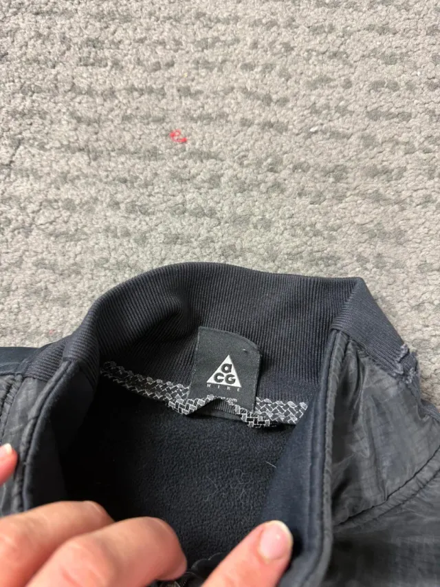 ¡¡OFERTA!! Talla M Chaqueta Nike ACG Negra