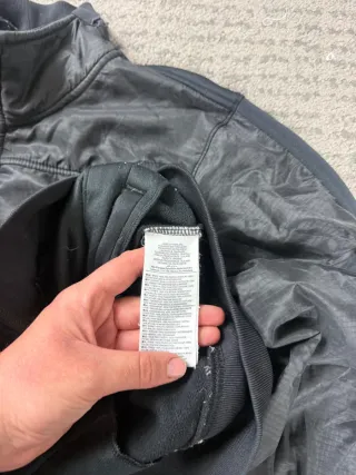 ¡¡OFERTA!! Talla M Chaqueta Nike ACG Negra